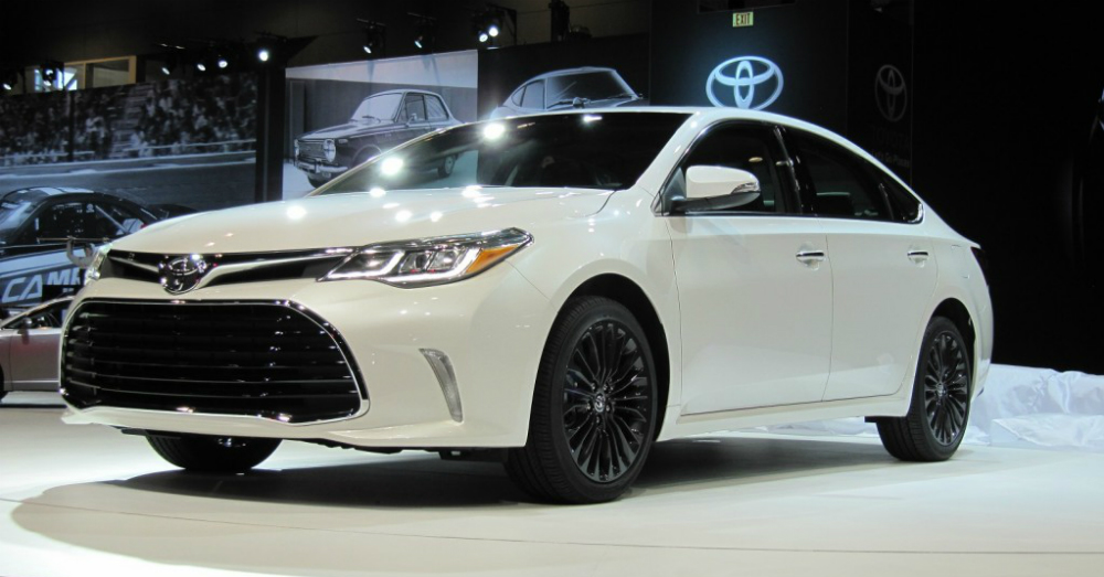 2016 Toyota Avalon at the Show