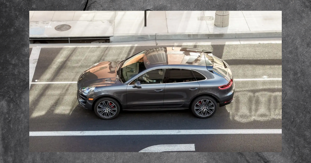Sporty Driving in the Porsche Macan