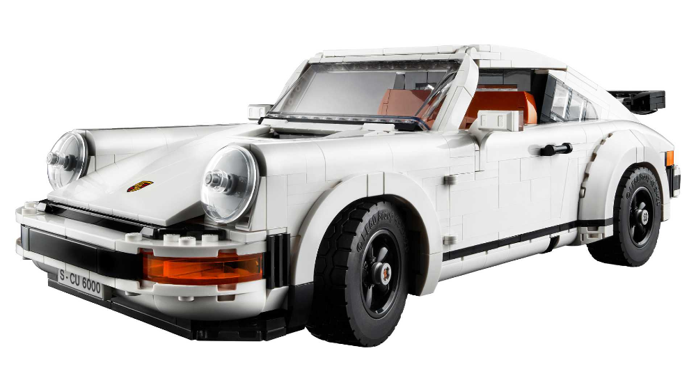 Enjoy a Porsche 911 With a New Lego Set