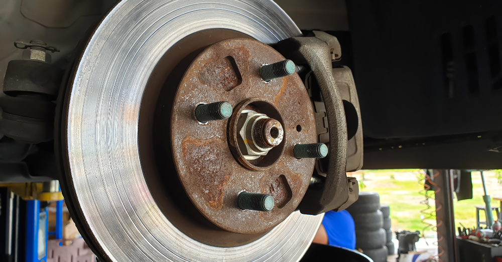 8 Signs That Your Brakes Are Going Bad