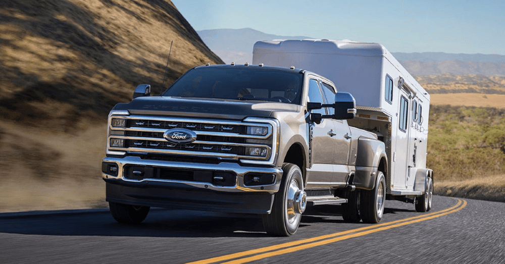 newly-unveiled-2023-ford-super-duty-makes-big-changes-to-a-big-truck-trailer